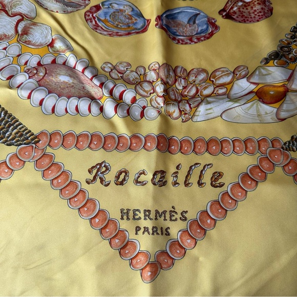 Authentic Hermes Rocaille Carre90 Silk 100 Seashell Scarf/ Shawl in Yellow - Picture 6 of 14